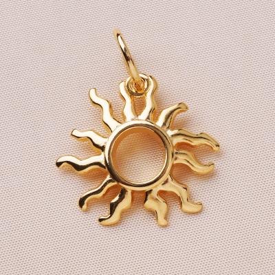 Preview: Sonne, vergoldet mit 24K Feingold, Amulett M